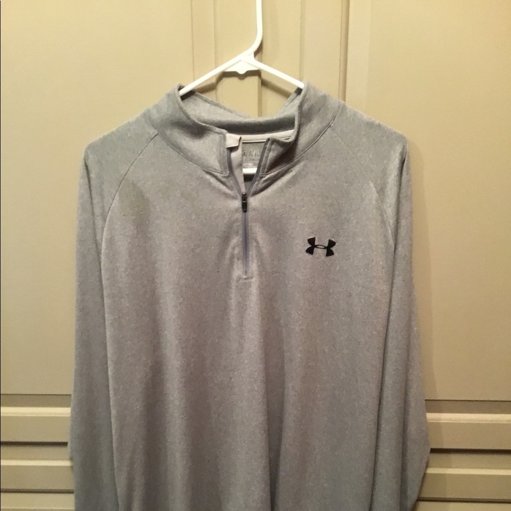 Under Armour grey Men’s heat gear  (light weight)